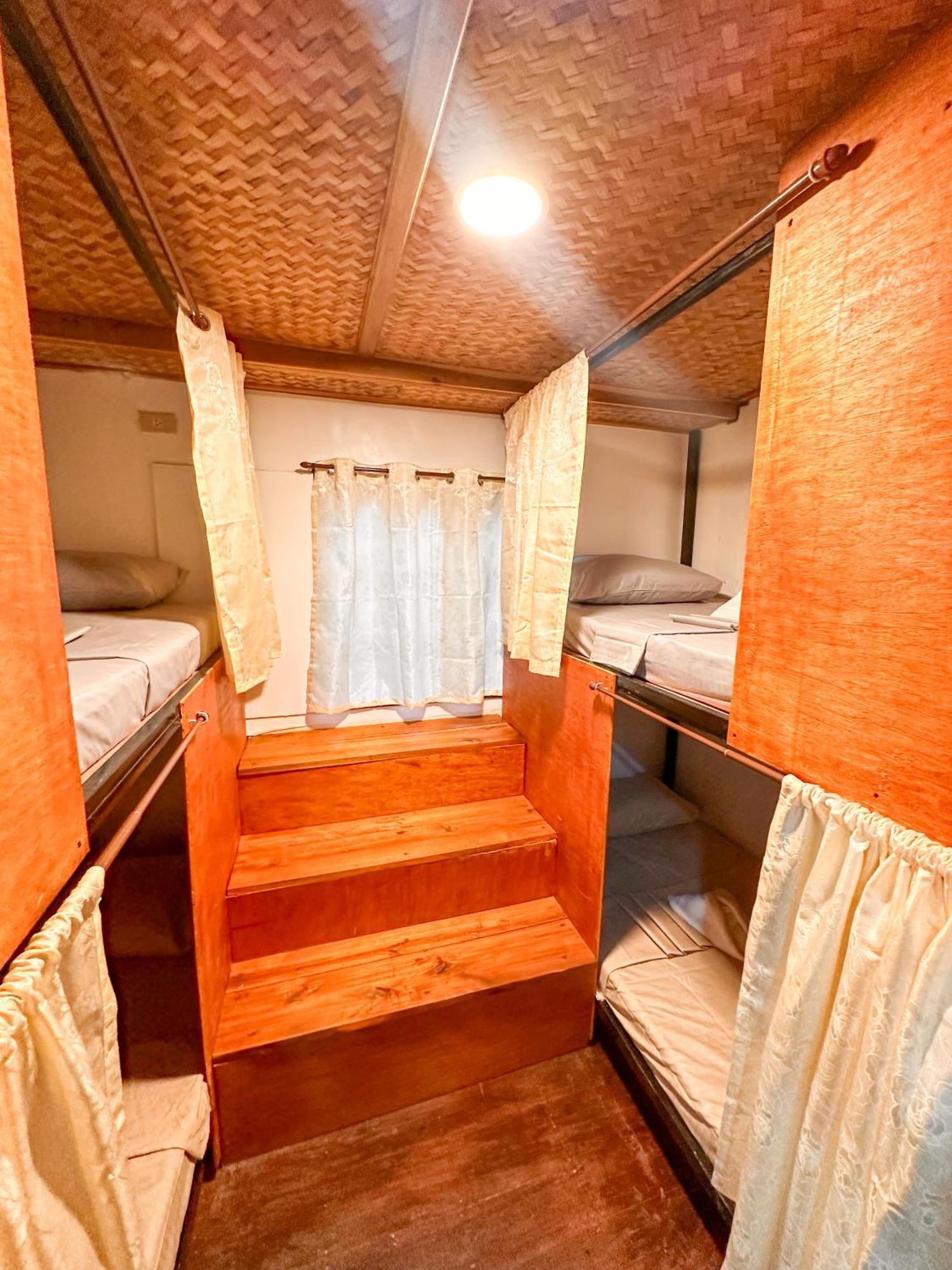 Hangout'S Hostel El Nido Kültér fotó