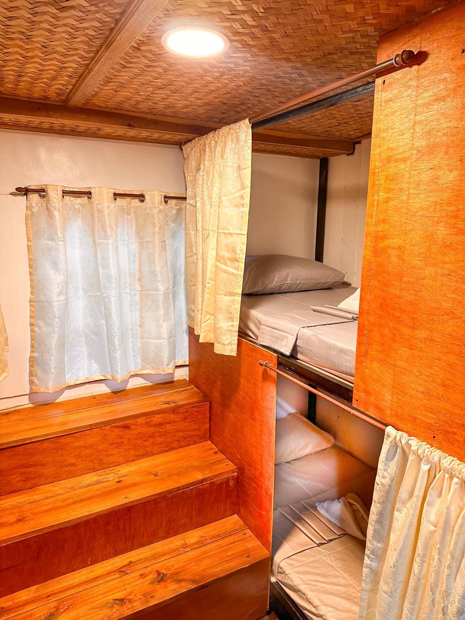 Hangout'S Hostel El Nido Kültér fotó