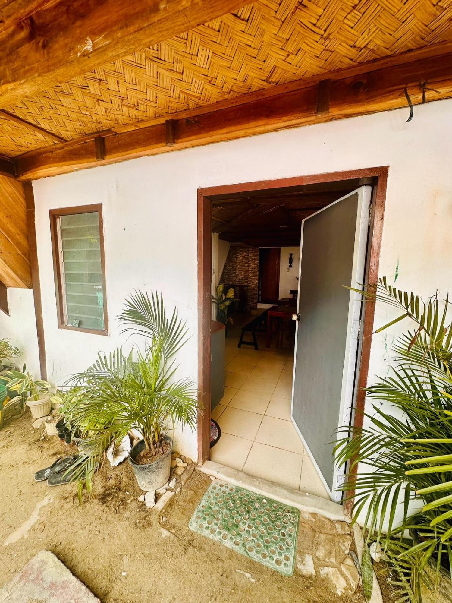 Hangout'S Hostel El Nido Kültér fotó